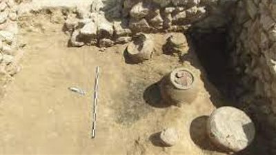 تفاصيل اكتشاف ورشة تصنيع أواني فخارية تعود للعصر الروماني