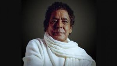 محمد منير في جنازة ابن شقيقته من مسجد الحصري