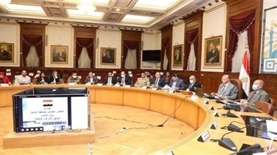 محافظ القاهرة: يُهنئ الإخوة الأقباط بقرب احتفالات عيد القيامة