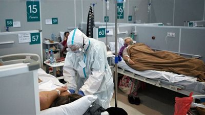طبيب روسي: الموجة الرابعة لوباء كورونا لم تنته بعد