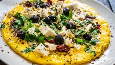 للسحور.. طريقة عمل بيض بالجبن والزيتون