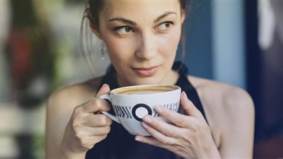 هل الإفراط في شرب القهوة يزيد خطرالإصابة بمرض السكري؟.. أطباء يكشفون مفاجأة