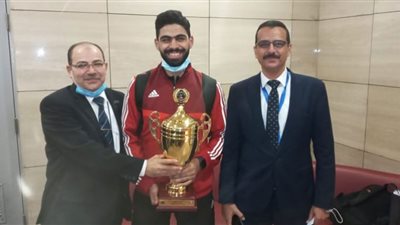 مصر للطيران تستقبل منتخب مصر أبطال العالم في الكاراتيه