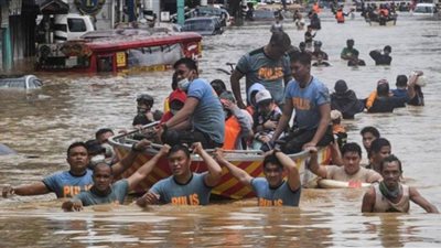 ارتفاع حصيلة ضحايا الفيضانات والانهيارات الأرضية بالفلبين إلى67 قتيلًا