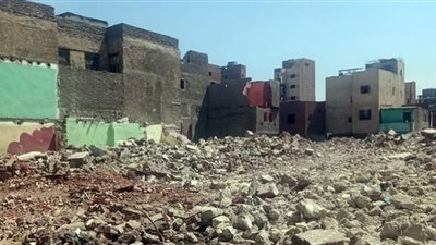نائب محافظ القاهرة تؤكد على استمرار أعمال الإزالة بمناطق سور مجرى العيون