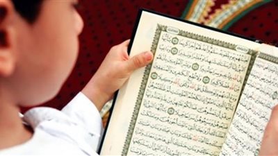 ما حكم قراءة القرآن بالعين فقط دون تحريك اللسان؟