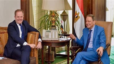 رئيس الأعلى للإعلام يبحث التعاون الإعلامي مع السفير البريطاني بالقاهرة
