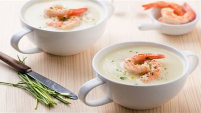 لشتاء دافيء.. طريقة تحضير شوربة الجمبري اللذيذة