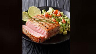 لشعر صحي وجميل.. طريقة عمل سمك التونة بالأعشاب