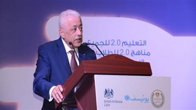 طارق شوقي يكشف حقيقة تعميم امتحانات البابل شيت للشهادة الإعدادية