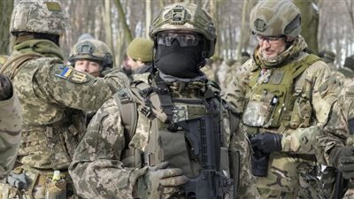 أوكرانيا: روسيا مستعدة للهجوم على دونيتسك وخيرسون