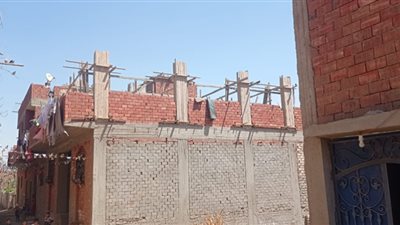 الجيزة تضبط ٦ حالات بناء عقارات بالمخالفة ليلا