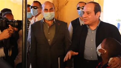 أهالي أسوان للسيسي: الخير هل بوجودك.. شاهد