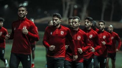 الأهلي يختتم تدريباته مساء الجمعة استعدادًا لمواجهة الرجاء