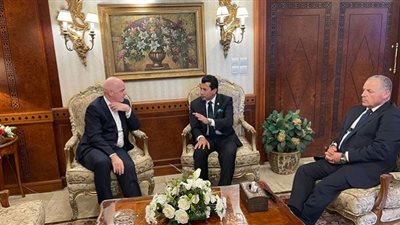 وزير الرياضة يستقبل رئيس 