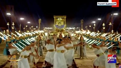 شاهد.. مسيرة في طريق الكباش على ترانيم فرعونية