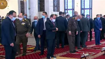 السيسي يؤدي صلاة الجمعة بمسجد المشير طنطاوي