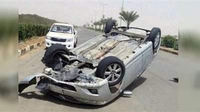 مصرع سيدة وإصابة 3 آخرين في حادث انقلاب سيارة ملاكي بأسيوط
