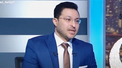 شاهد| عالم أزهري لــ إبراهيم عيسى: 