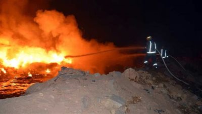 الحماية المدنية تسيطر على حريق نشب فى أرض فضاء فى اسيوط