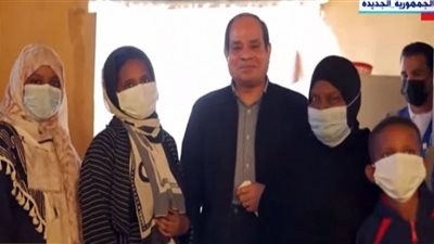 مصري أصيل| الشوباشي عن زيارة الرئيس السيسي لقرى أسوان: صورة من الكرامة (فيديو)