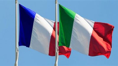 إيطاليا وفرنسا توقعان معاهدة تعزيز التعاون الثنائي