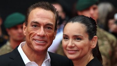 بعد حذف صوره مع رامز جلال ..محطات في حياة فان دام من أدمن الكوكايين وميول انتحاريةإلي المقالب