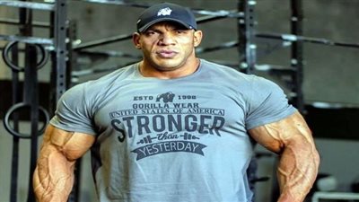 (فيديو) بيج رامى يرد على جدل الجمهور حول زواجه الثاني وإهانته لـ أم بناته