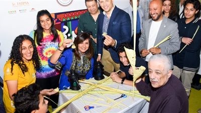 مدحت العدل يشيد بـــ 