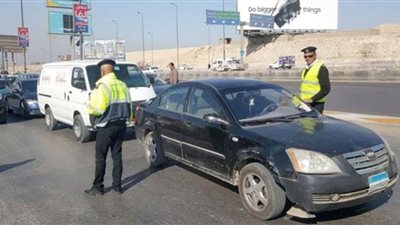 3046 مخالفة مرورية لعدم تركيب الملصق الإلكتروني