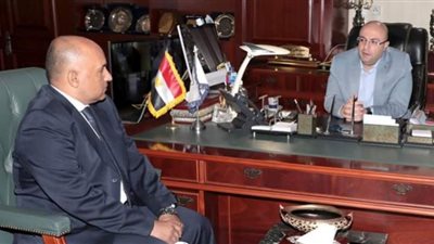 محافظ بني سويف يتابع استعدادات امتحان الفصل الدراسي الأول