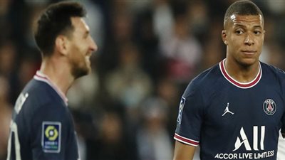 بوكيتينو يتسلح بمبابي وميسي بقائمة باريس سان جيرمان لمباراة مارسيليا في قمة الدوري الفرنسي