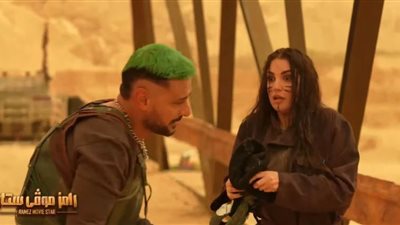 يخرب بيتك..صدمة درة بعد رؤية رامز جلال في رامز موفي ستار (فيديو)