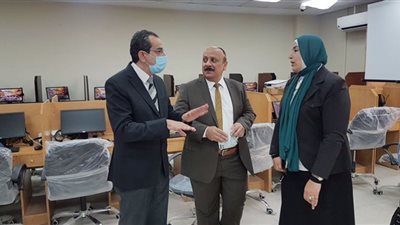 جامعه الفيوم: بدء الاختبار الإلكتروني التجريبي الأول لكلية التمريض