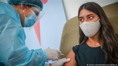 أطباء يحذرون المطعمين ضد كورونا من خطر تجاهل هذه الأعراض