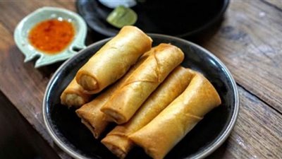 من المطبخ الصيني.. طريقة عمل سبرينج رول بالخضار