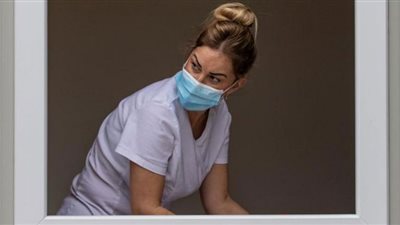 الكشف عن الأعراض الرئيسية الأولى للإصابة بمتحور أوميكرون الخطير