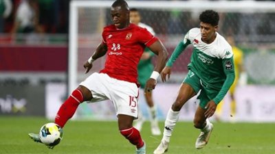 الرجاء المغربي يتقدم باحتجاج للفيفا والكاف ضد حكام مباراة الأهلي