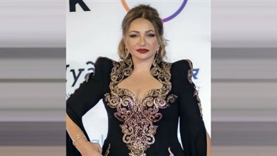 ليلى علوي تهوس المشاهدين بأناقتها في مهرجان ضيافة وتُكرّم لهذا العمل (صور وتفاصيل)