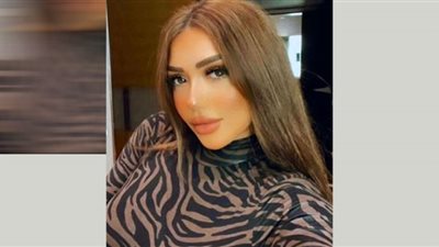 شاهد.. سارة سلامة تستمع بالأجواء الرمضانية