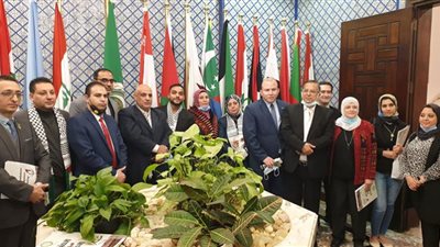 عمال فلسطين يشاركون في 