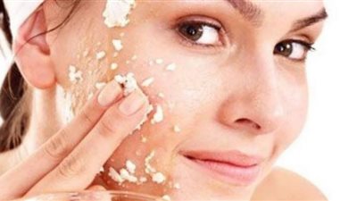 لتنظيف مسامات البشرة ومحاربة البثور.. تعرفي على ماسك دقيق الأرز بالحليب والعسل