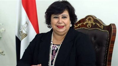 وزيرة الثقافة تعلن إطلاق مشروع سينما الشعب في محافظات مصر