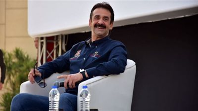 كريم عبد العزيز يكشف حقيقة خضوعة لعملية تجميل(تفاصيل)