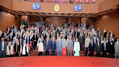جامعة المنصورة تكرم الفائزين بالدورة الأولى لجائزة التميز الحكومى