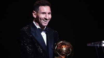 ناقد رياضي: هناك أمور سياسية تدخلت في اختيار افضل لاعب في العالم (شاهد)