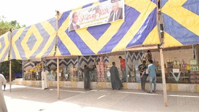 محافظ قنا يفاجئ أسواق بيع السلع الغذائية بأبوتشت لمواجهة الغش التجارى