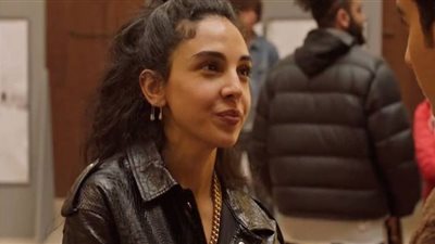 الحلقة 18| سلمى أبو ضيف تتحدى أهلها في راجعين يا هوى