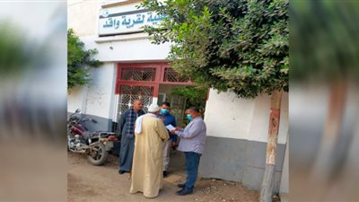 محافظ البحيرة يتابع منع دخول المصالح الحكومية لغير الحاصلين علي اللقاح
