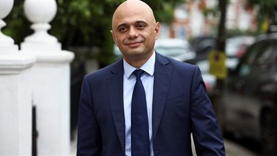 جاويد: تقديم الجرعات المعززة 